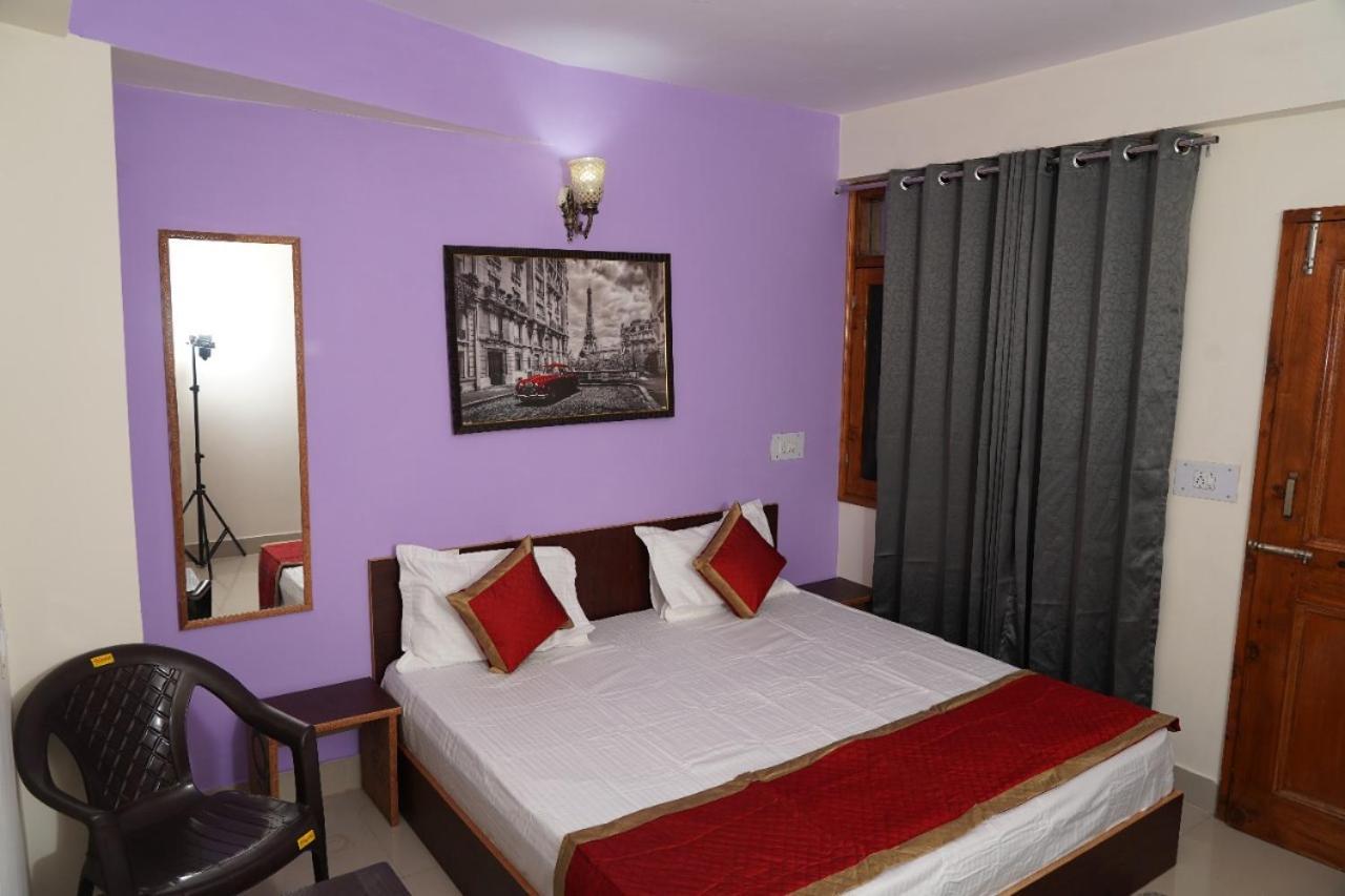 Shimla Pines Homestay Buitenkant foto