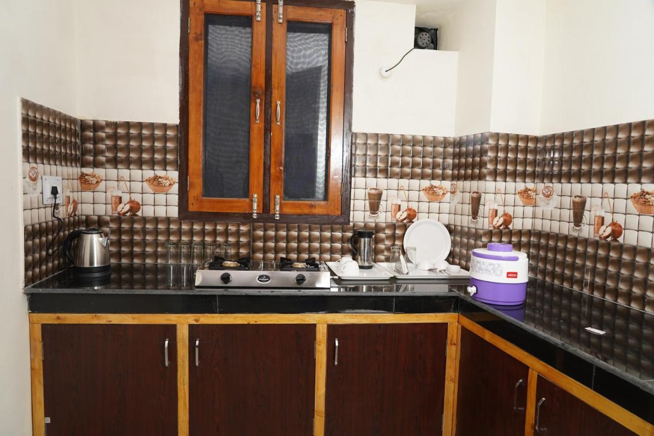 Shimla Pines Homestay Buitenkant foto