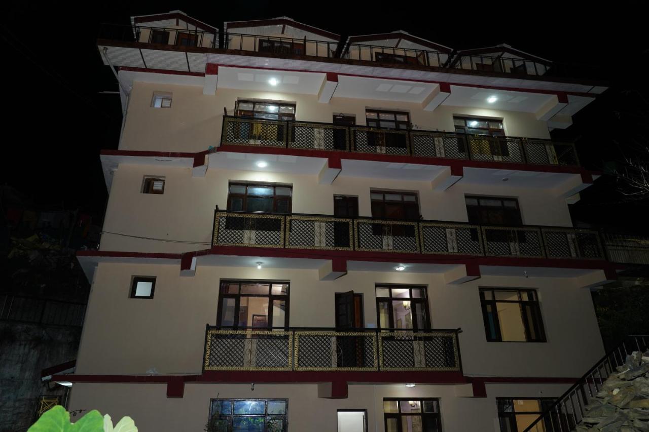 Shimla Pines Homestay Buitenkant foto